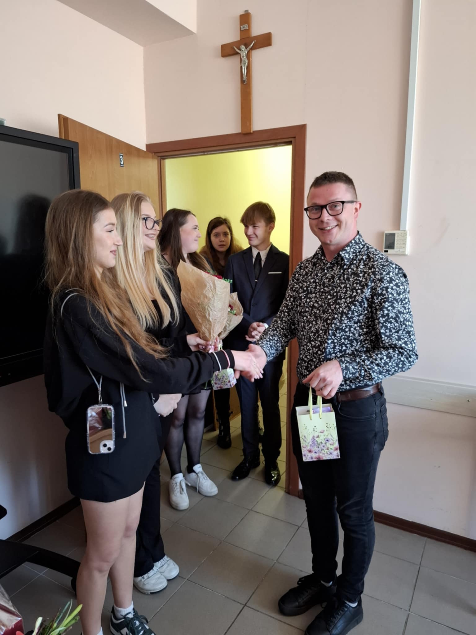 493694223_122111789936830830_1316674194038404131_n