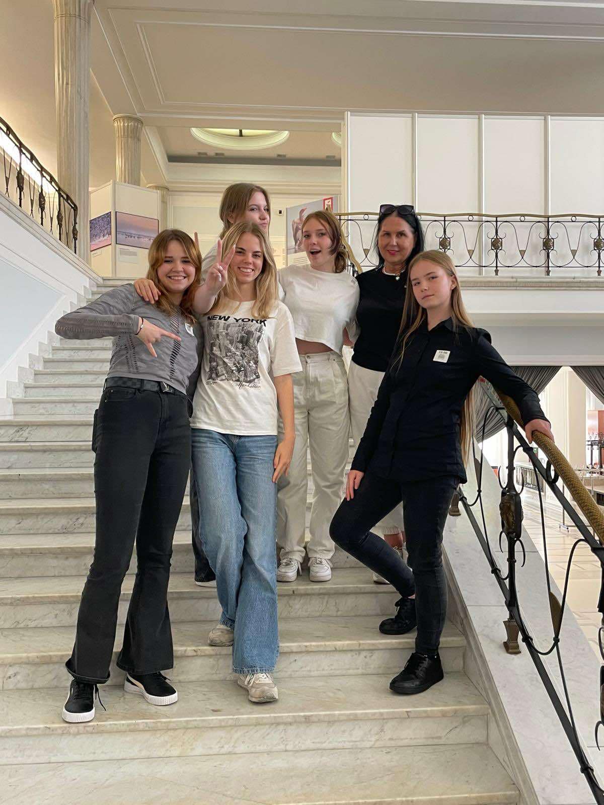 4dd18046-8d26-4c1b-a351-a294c4dca995