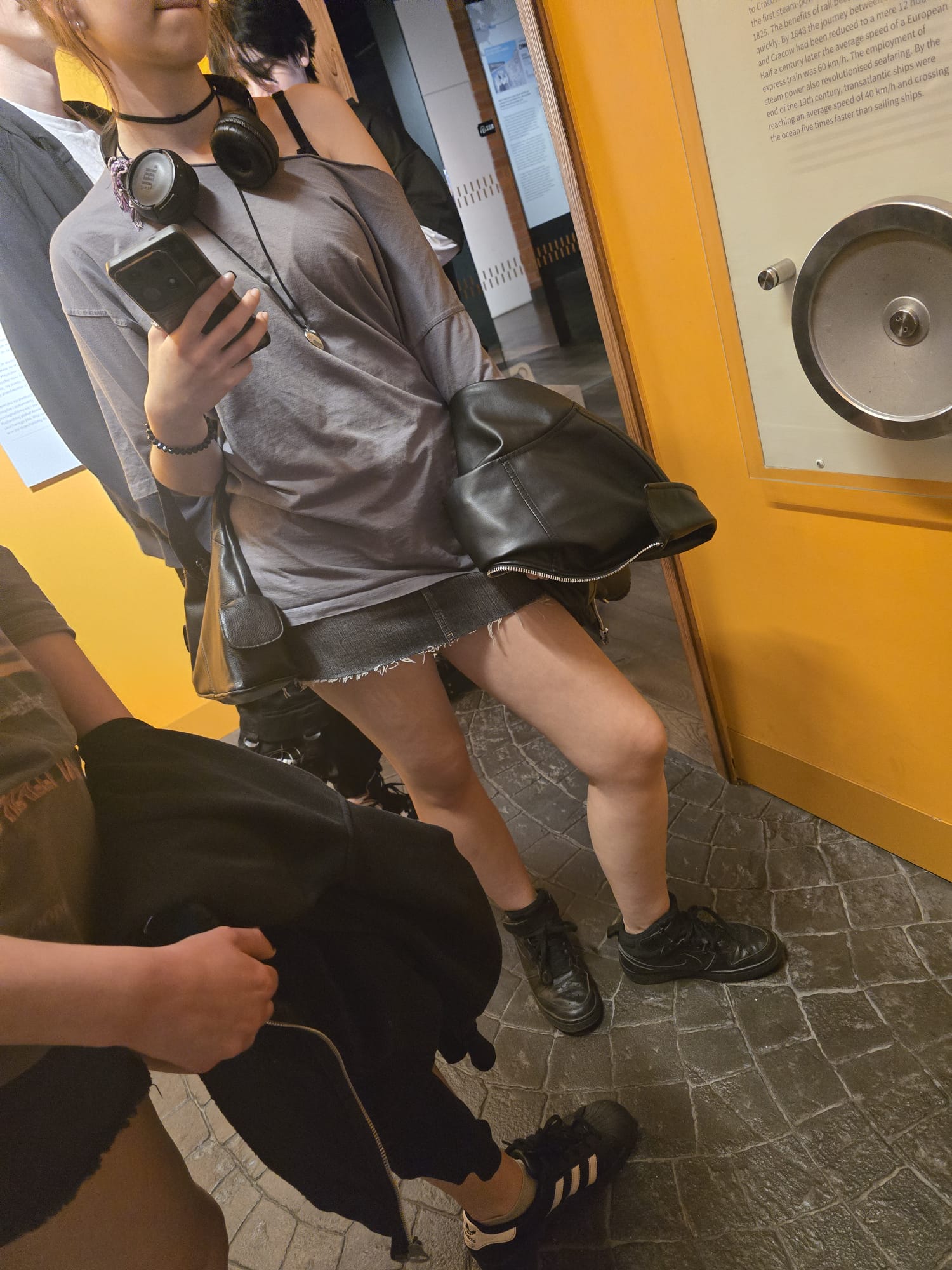 PHOTO-2025-05-23-18-33-10 (5) PHOTO-2025-05-23-18-33-10 (5)